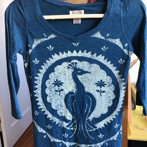 2/$25 🎉Lucky Brand graphic 3/4 sleeve